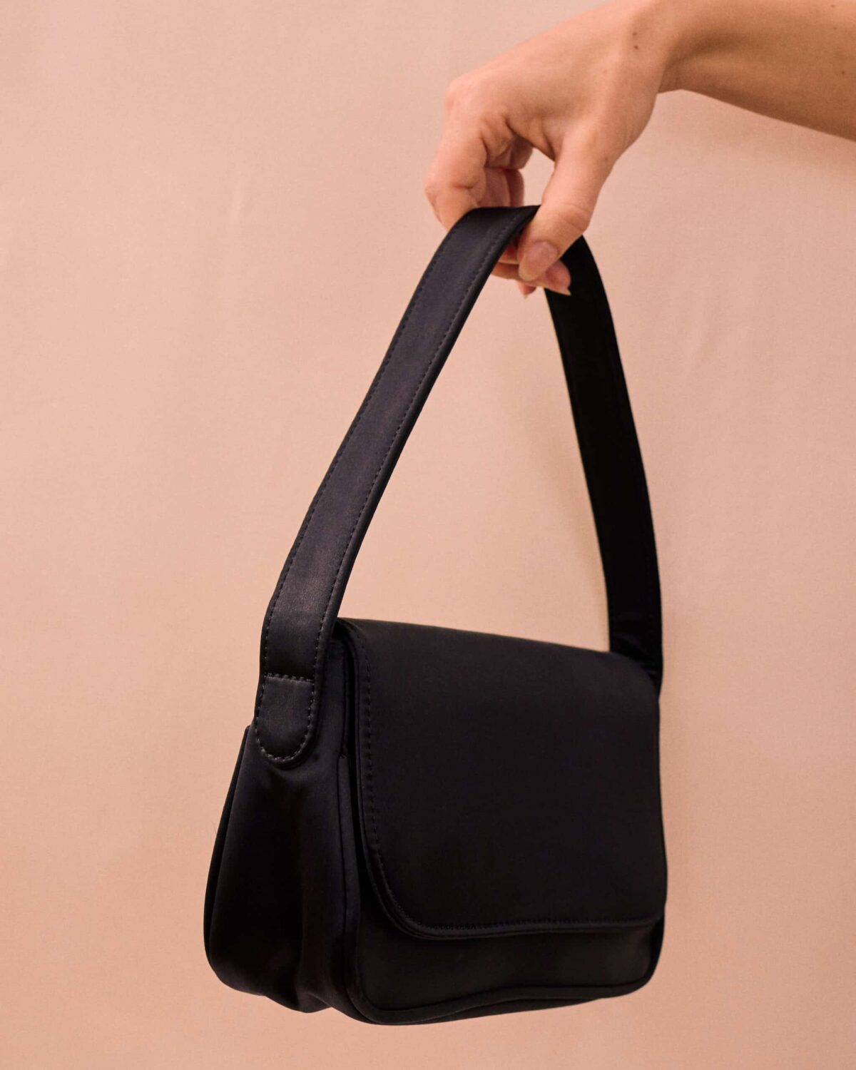 nelly bag black silk hai