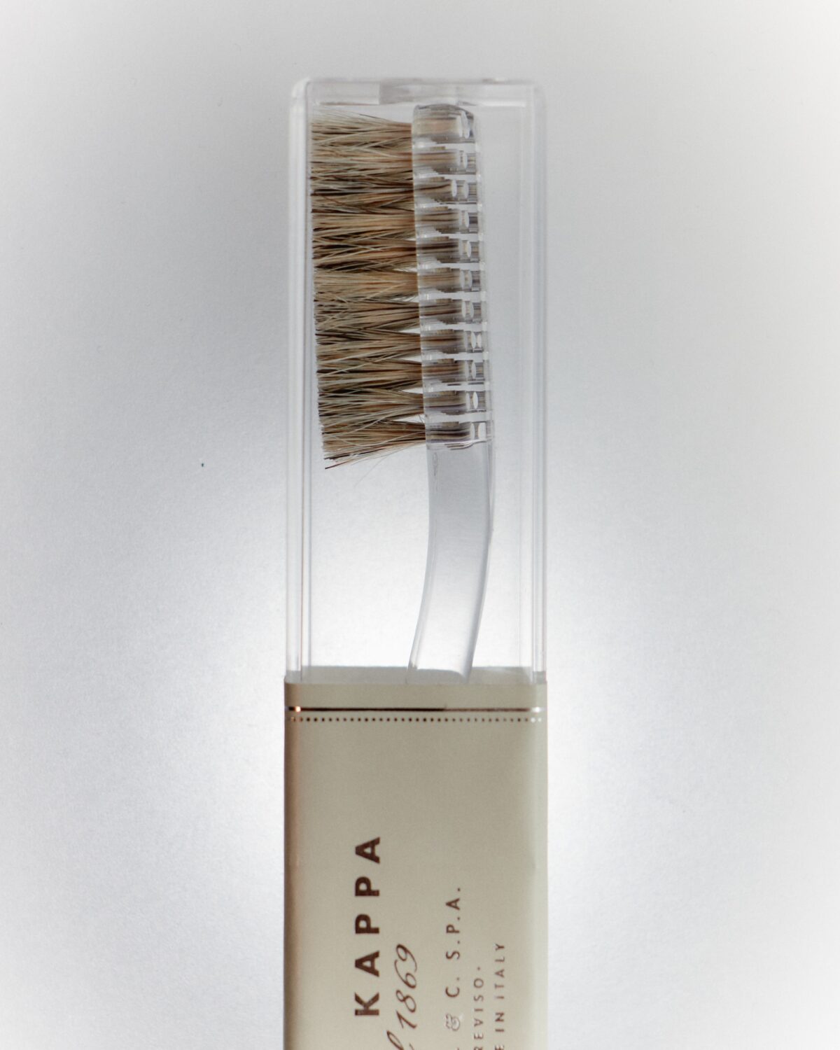 akka kappa badger collection toothbrush clear transparent