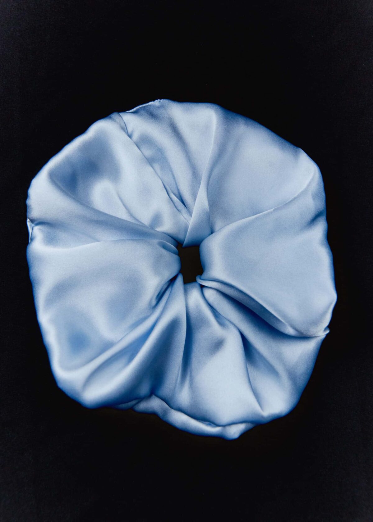 SILK LIGHT BLUE scrunchie