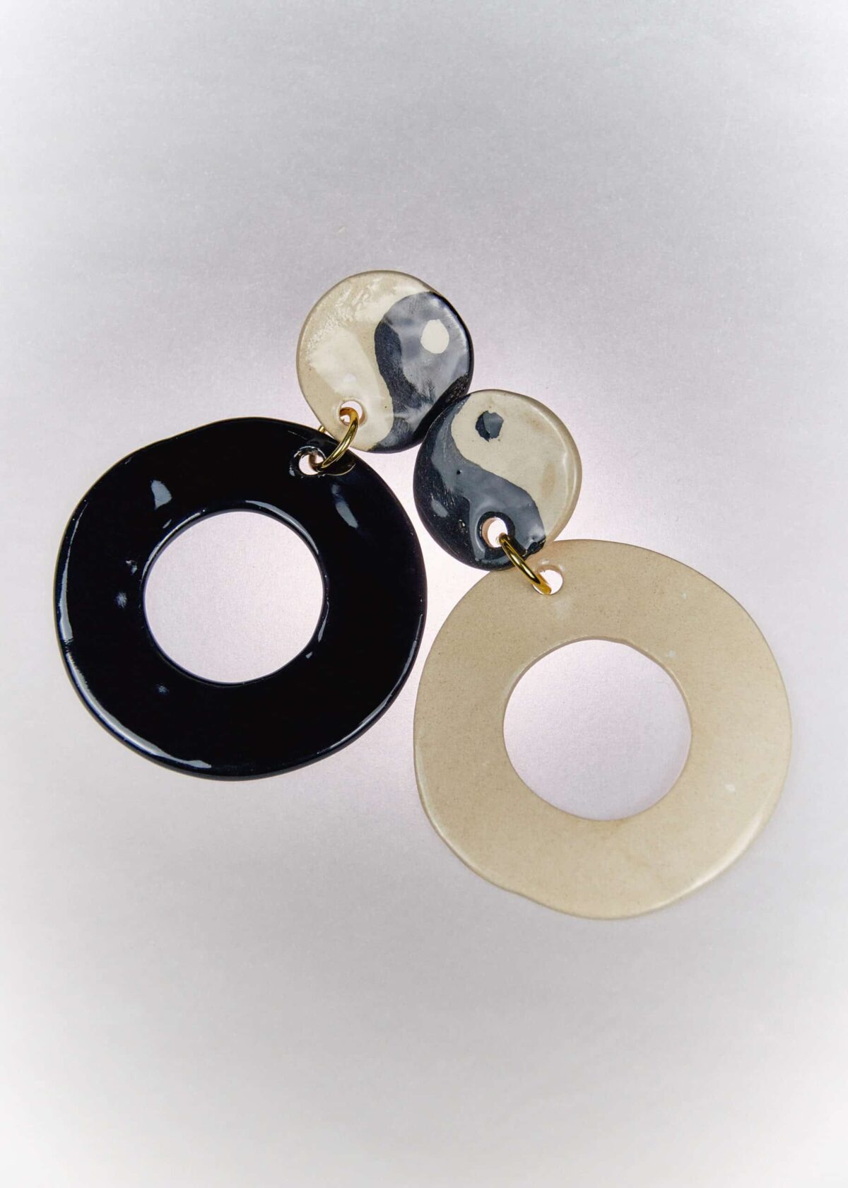 yin yang ceramic hoops levens