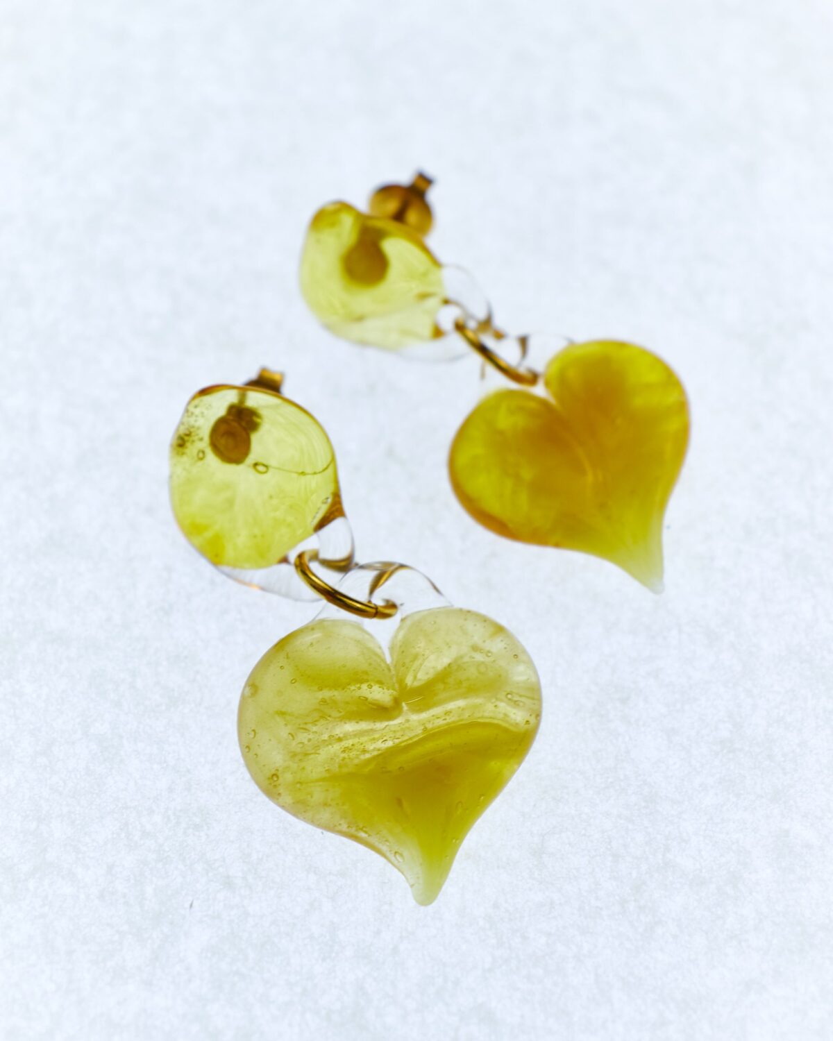 corazon yellow glass earrings levens