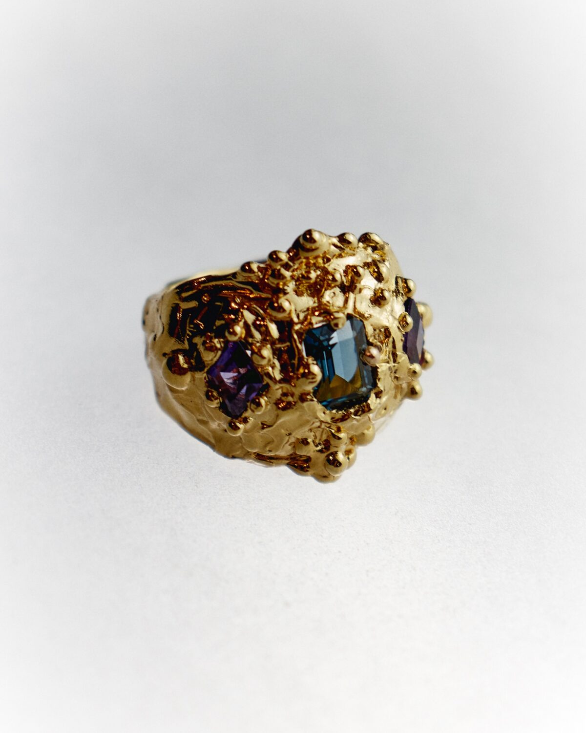 gigante ring golden purple blue sofía rocha