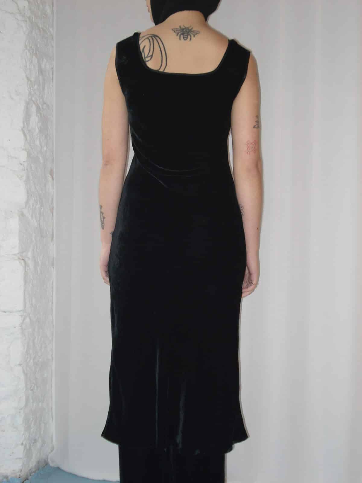 sienna black velvet dress hai