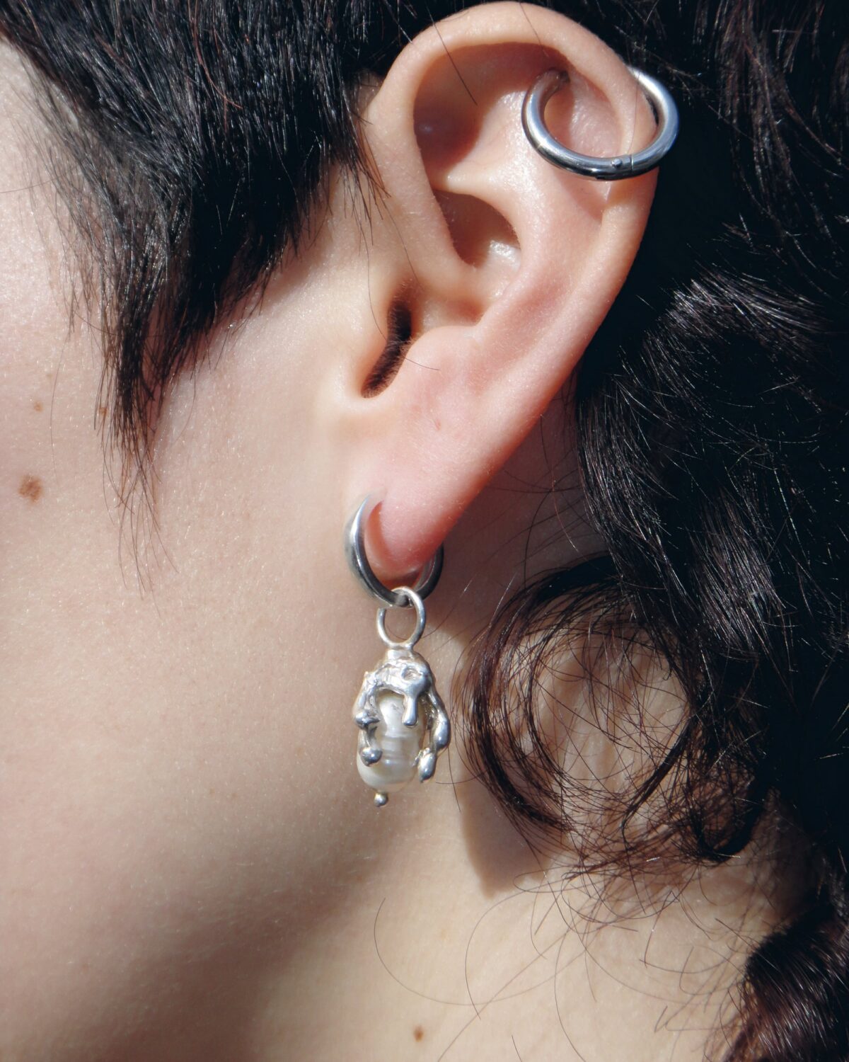 white pearl silver earcuff earring gohara