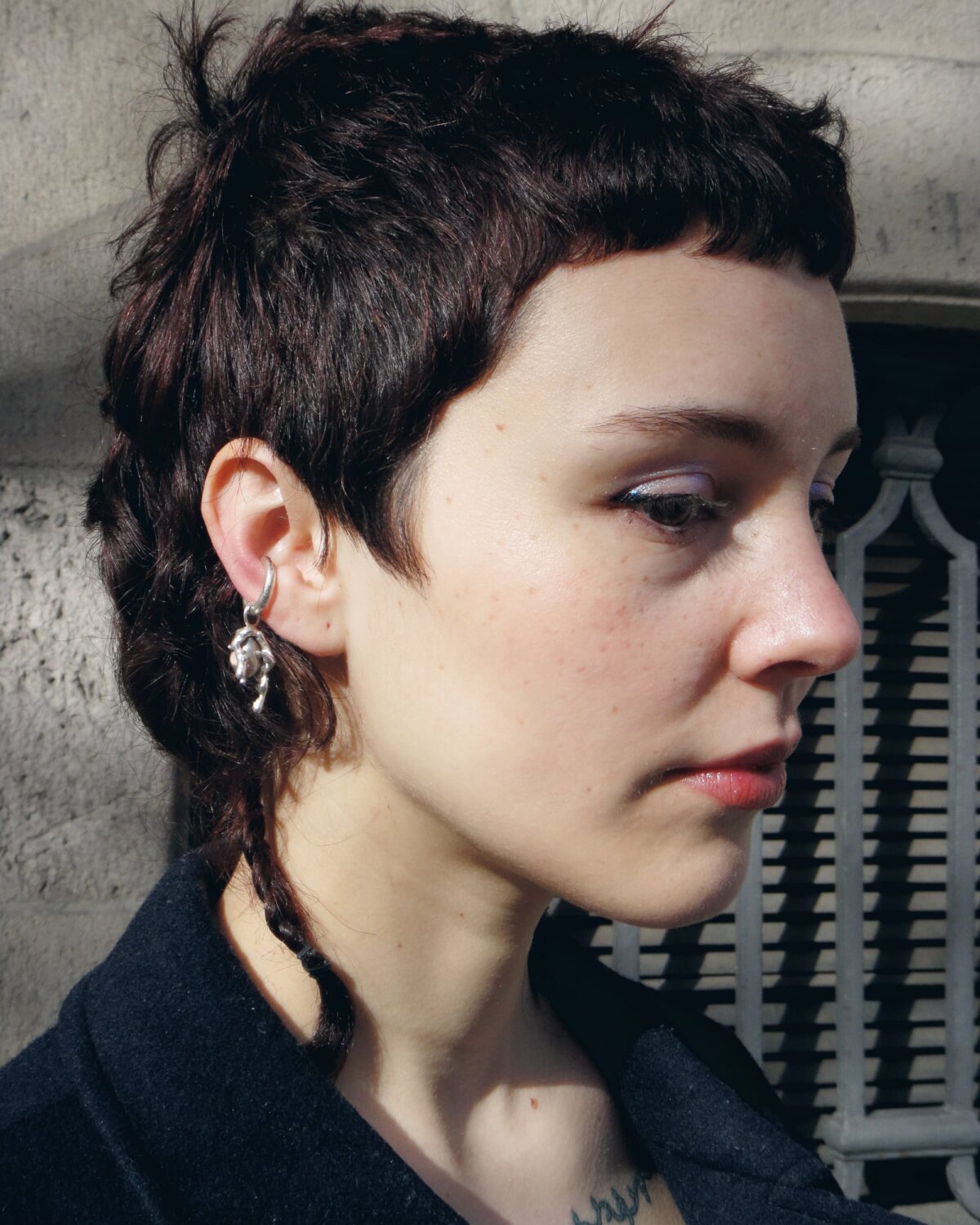 dark pearl silver earcuff earring gohara