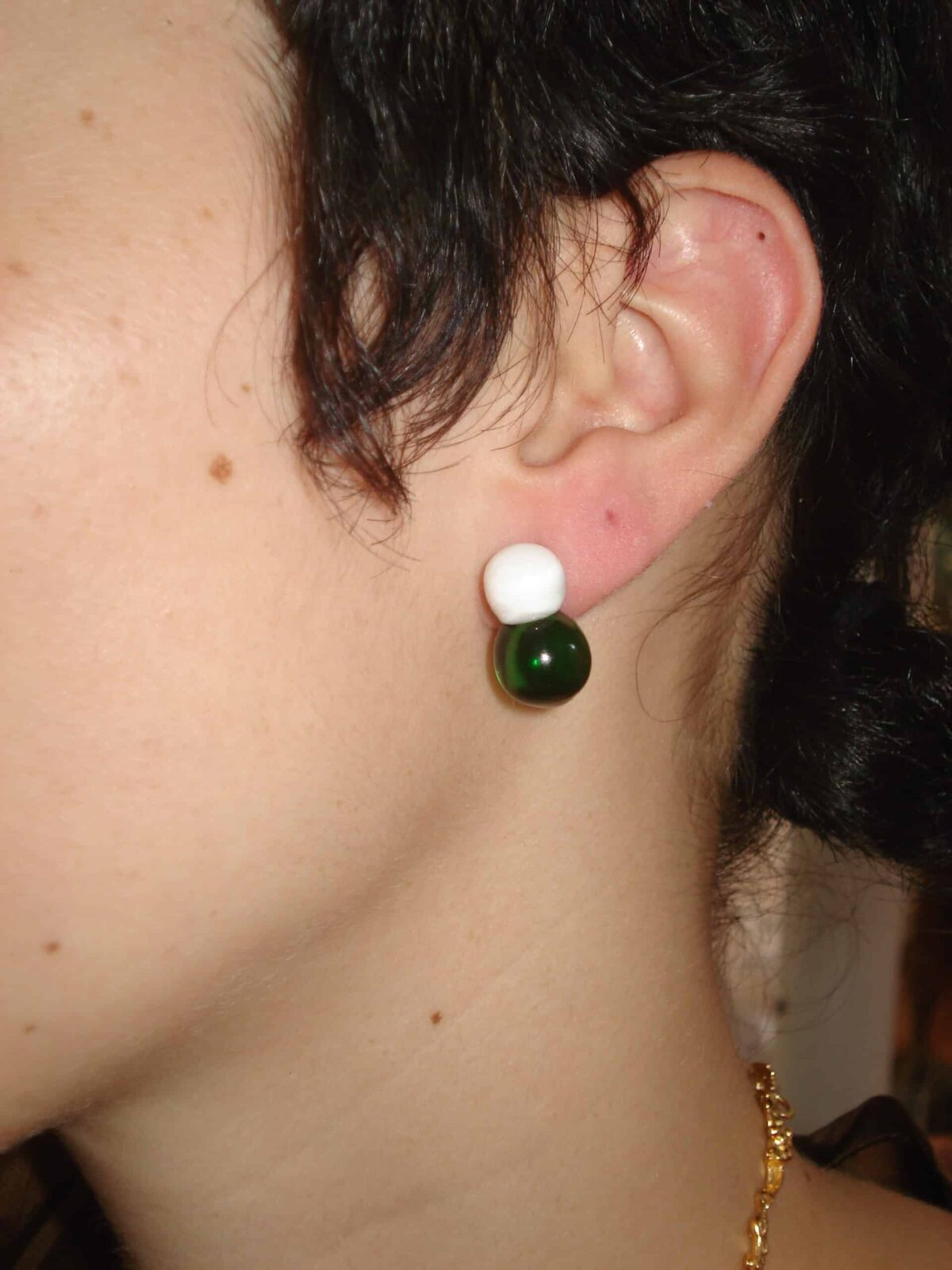 glass pearl earring green white levens