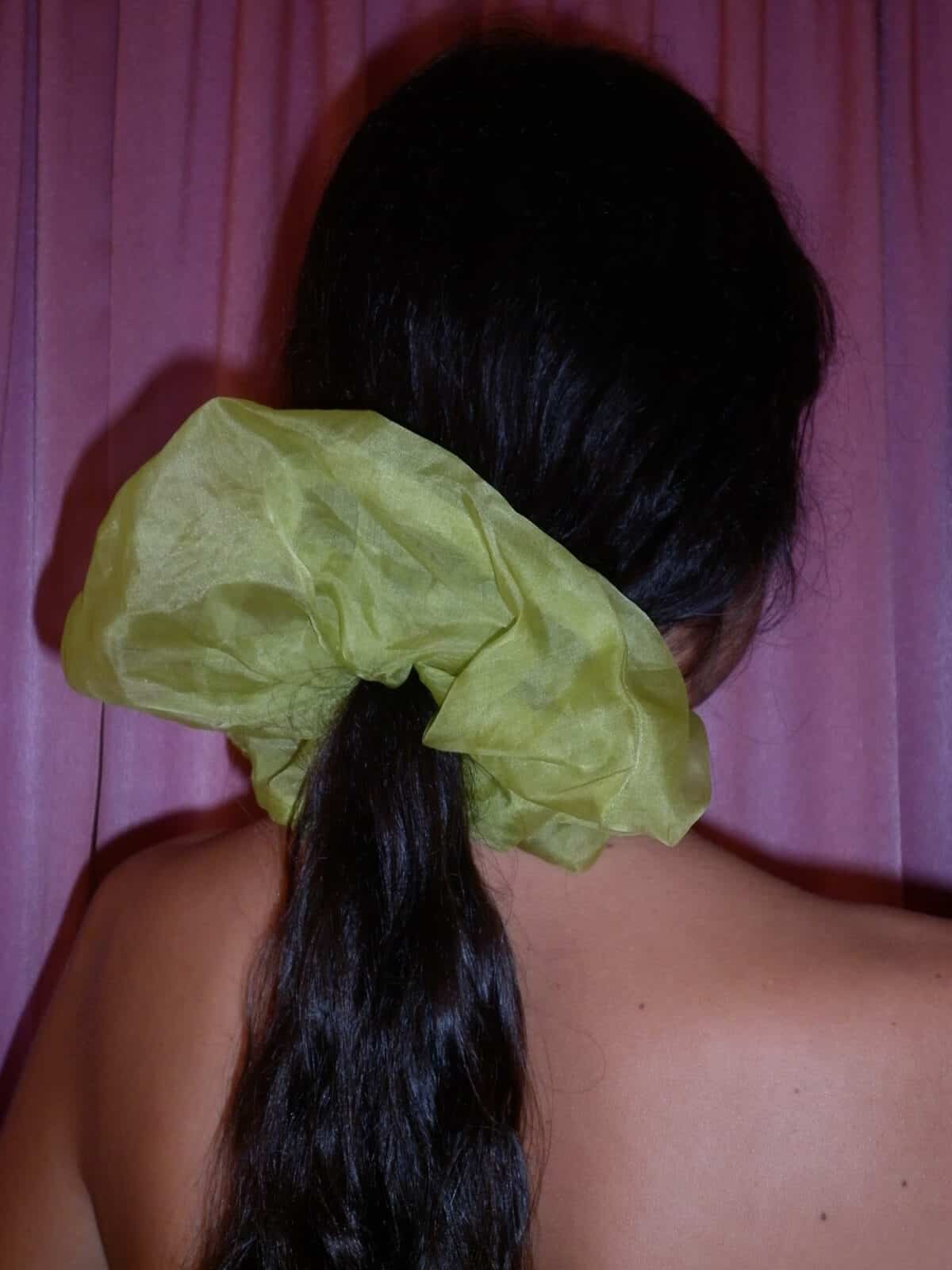 ORGANZA GREEN scrunchie - Image 3