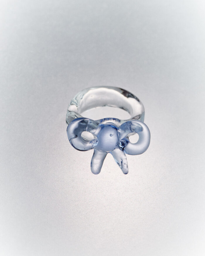 bow blue glass ring levens muy frágil