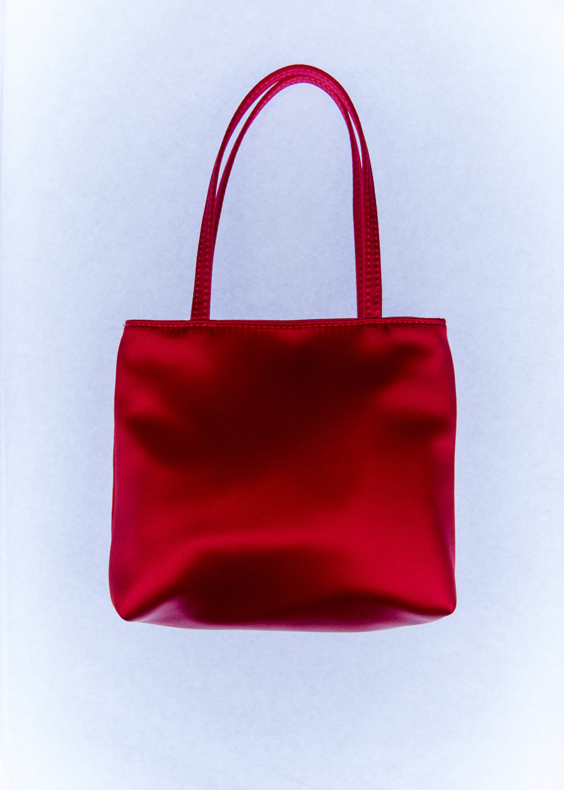 hai/ハイ Little Silk バッグ Hai — Little Silk Bag in Black