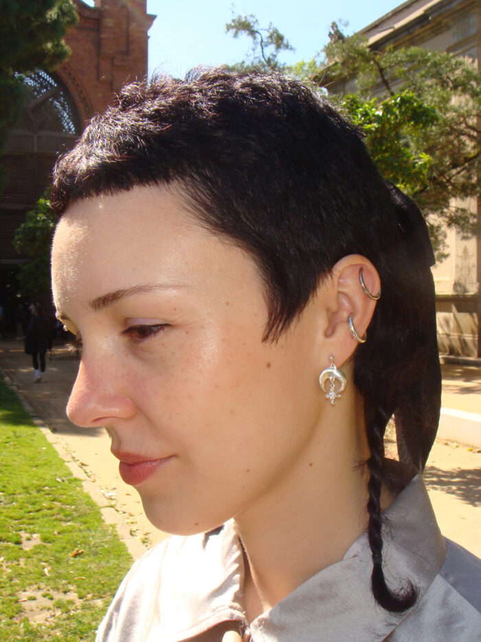 media luna white silver earrings sofía rocha muy frágil