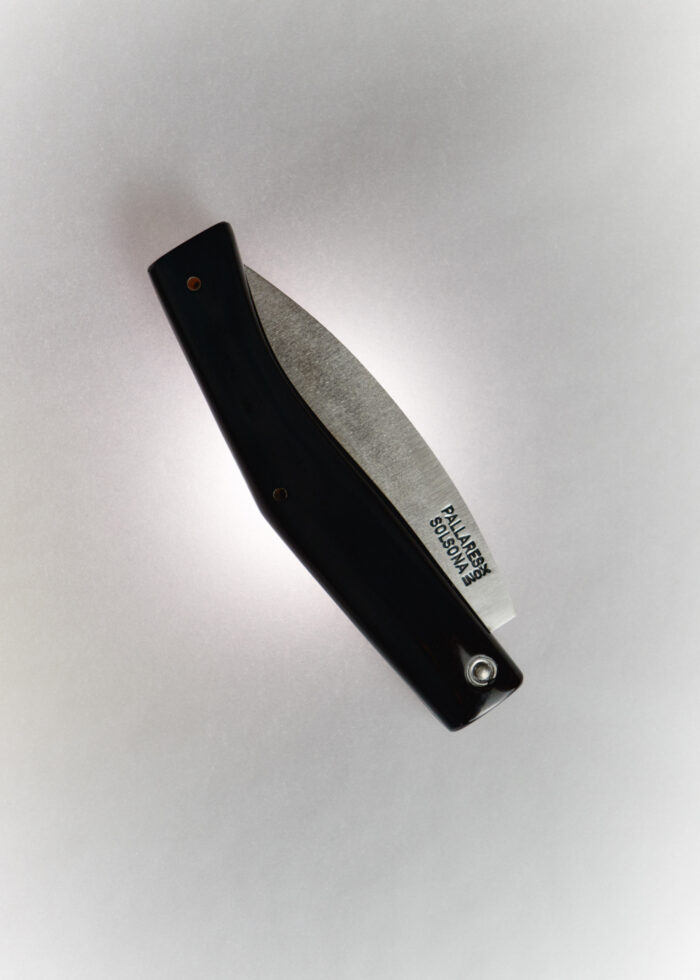 busa black pocket knife pallares muy frágil