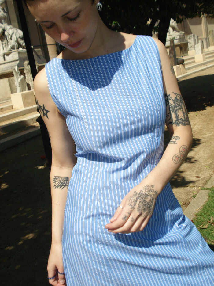 lia dress hai muy fragil
