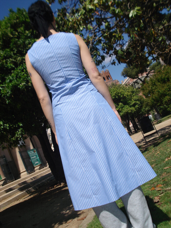 lia dress hai muy fragil