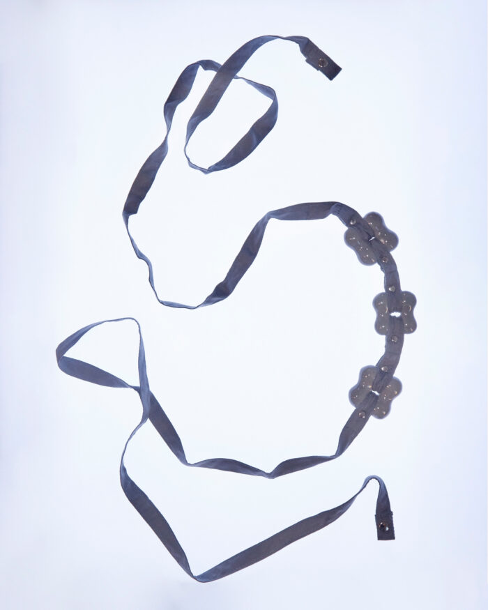 nostalgia collar belt h05 muy frágil