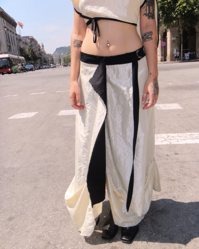 estancia falda skirt h05 bilbao muy frágil