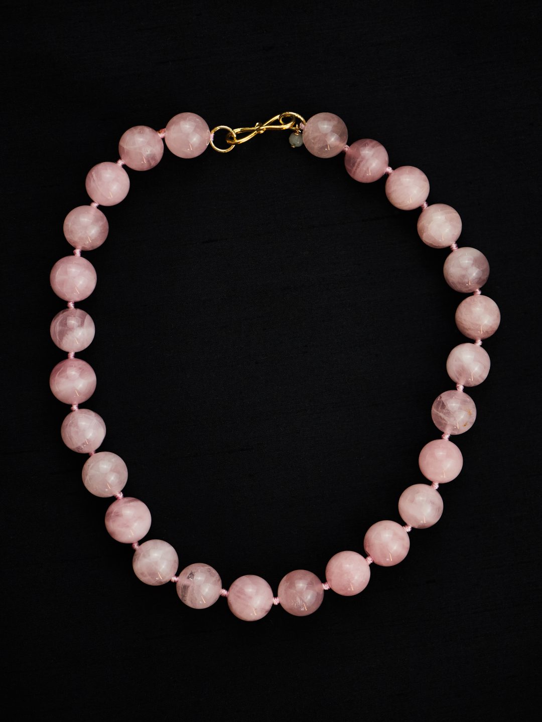 mette pink quartz necklace hai muy frágil