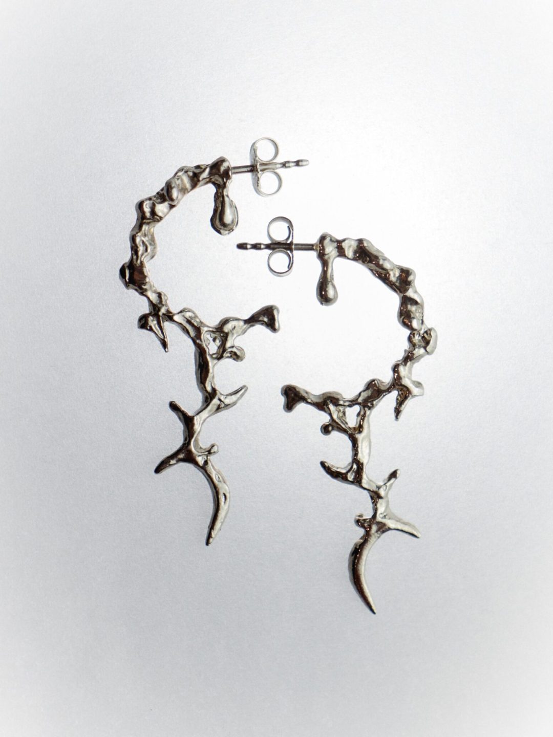 silver dripping daggers gohara