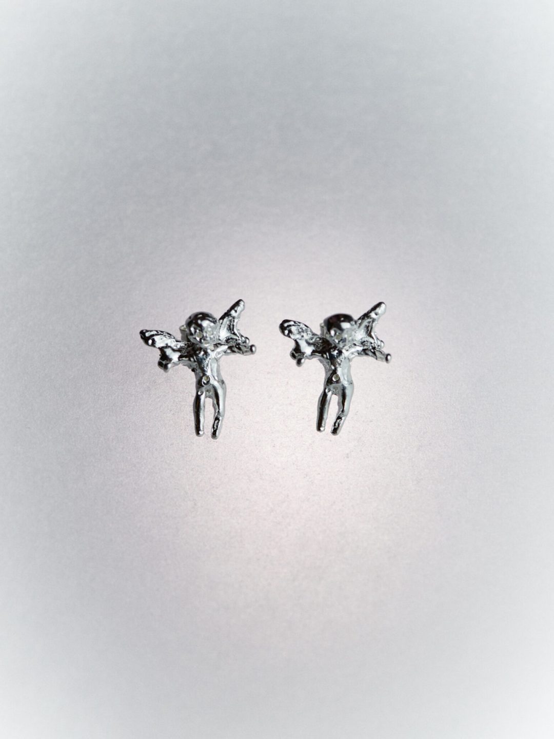 angelitos studs plata earrings sofia rocha muy frágil