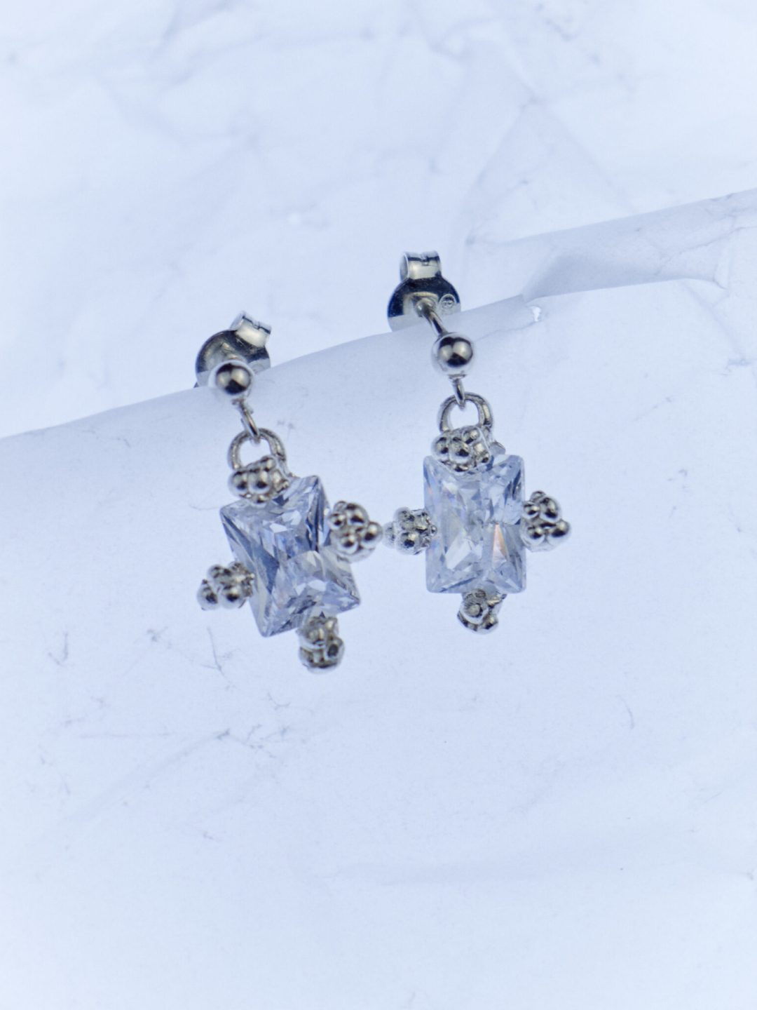 ausence silver white earrings sofía rocha muy frágil