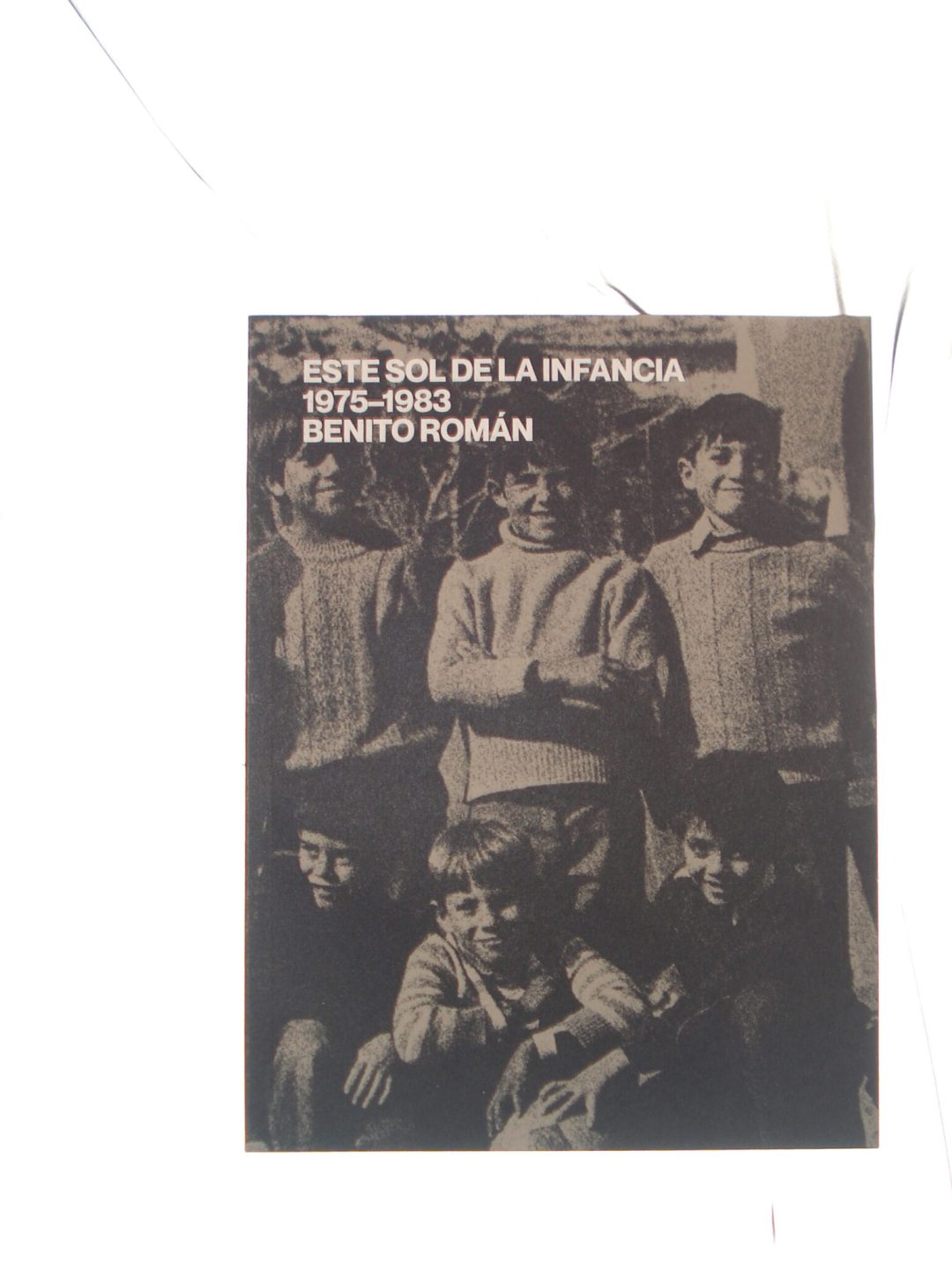 este sol de la infancia benito román ojos de buey muy frágil